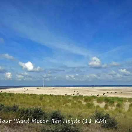 Luxury tent Luxury Tent With Kitchen And Shower, In A By The Sea And *